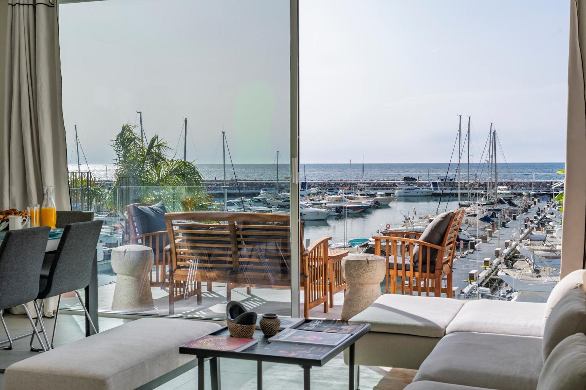 243-fully Renovated-puerto Banus Front Line Penthouse Apartamento