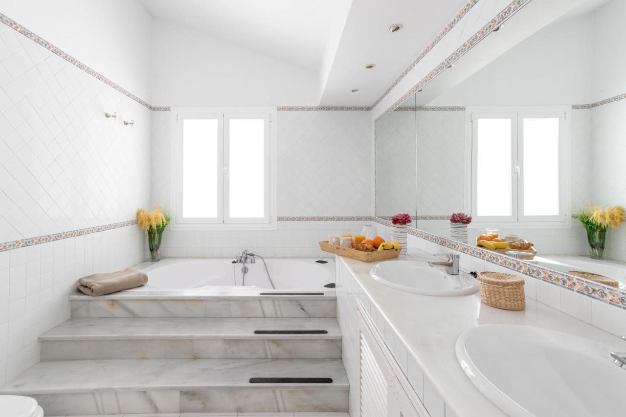 243-fully Renovated-puerto Banus Front Line Penthouse Appartamento