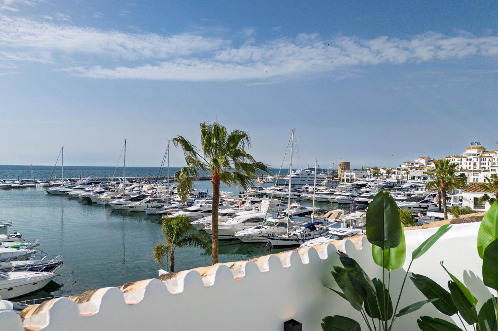 Appartamento 243-fully Renovated-puerto Banus Front Line Penthouse