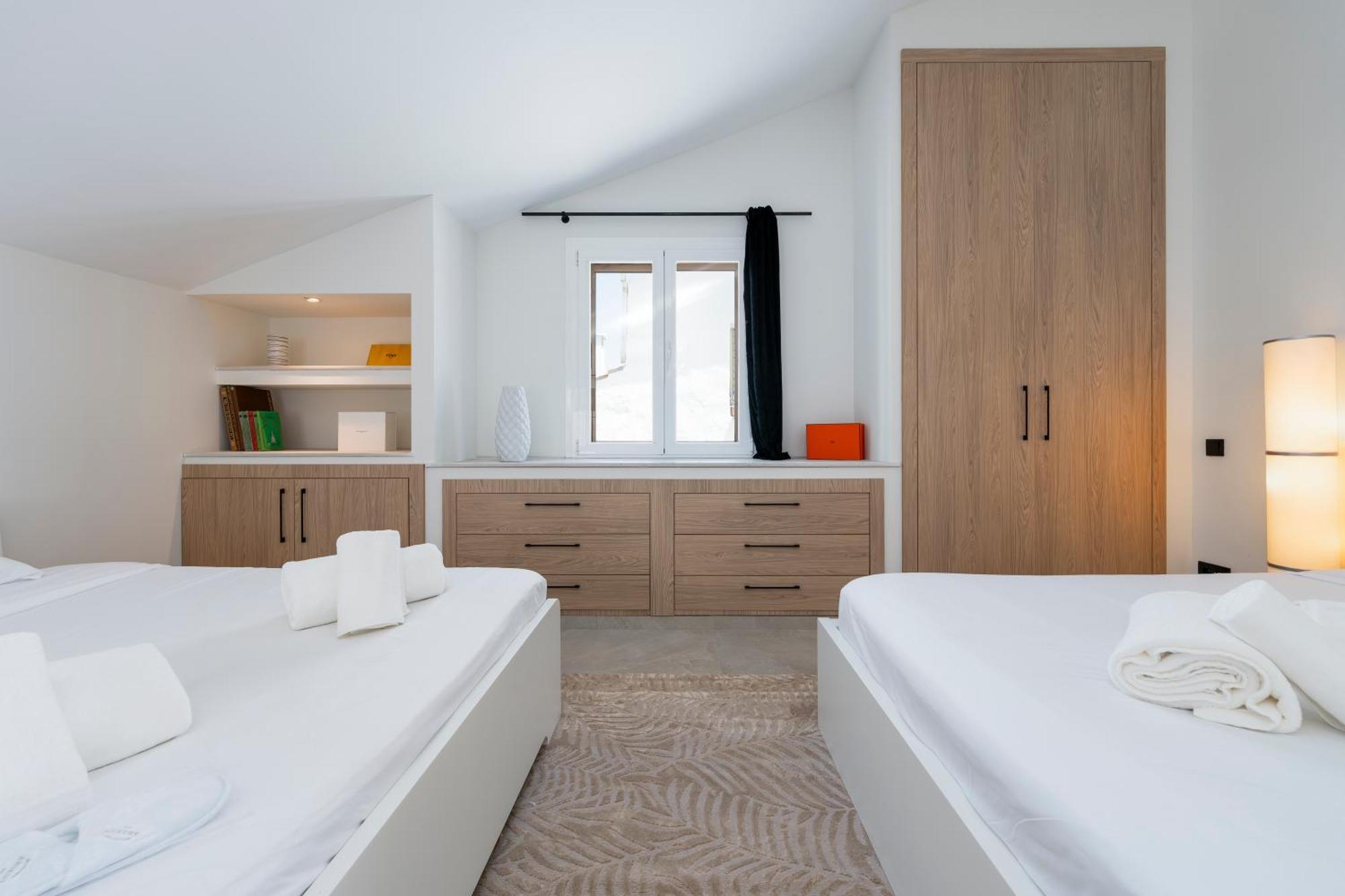 Appartamento 243-fully Renovated-puerto Banus Front Line Penthouse